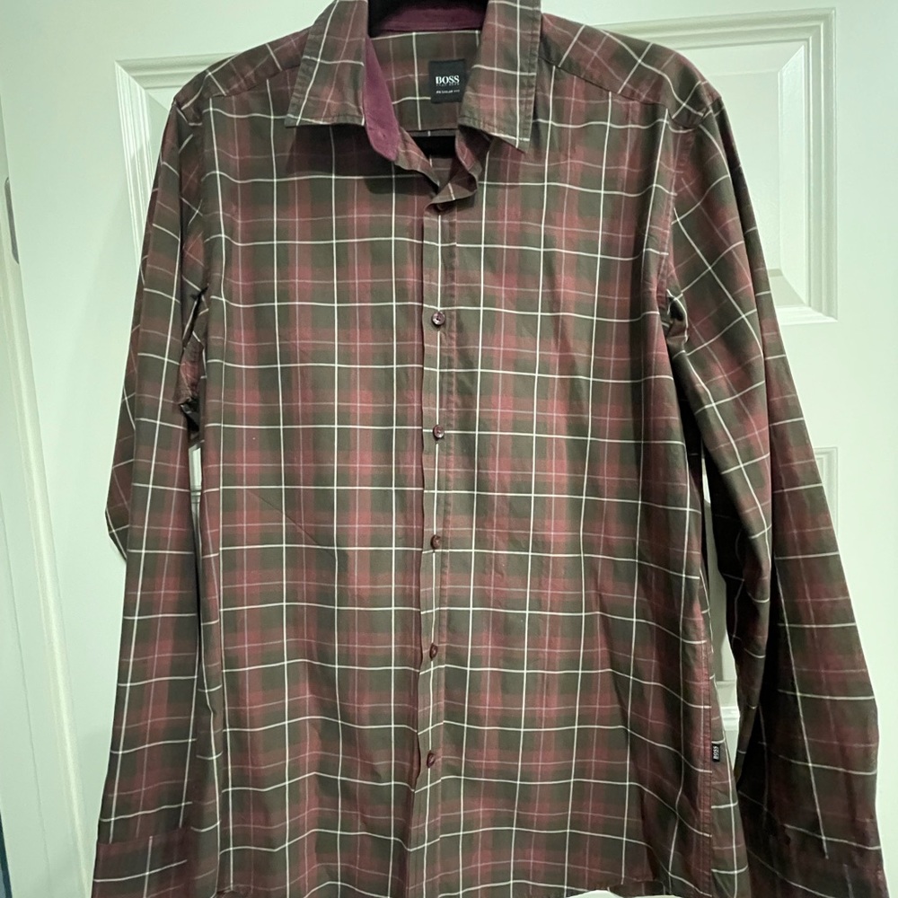 Hugo boss button down shirt size M